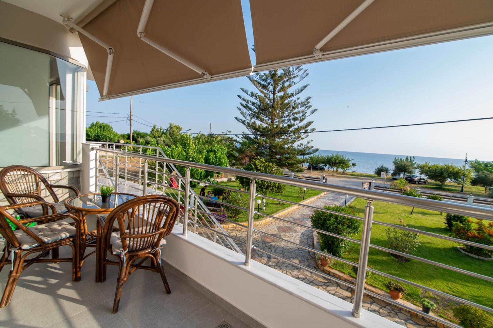 Raptis Apartments Ligia  Εξωτερικό φωτογραφία